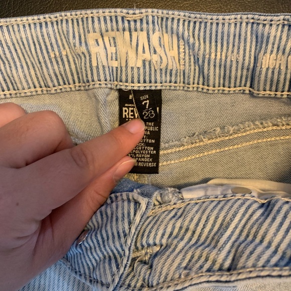 TJ Maxx Rewash Jean Shorts - Picture 3 of 3